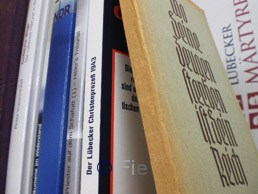 Bücher zu den Märtyrern © Fiebig